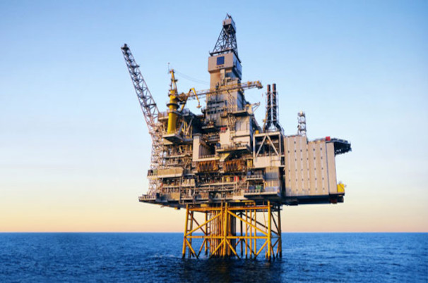 石油、天然气与化学加工